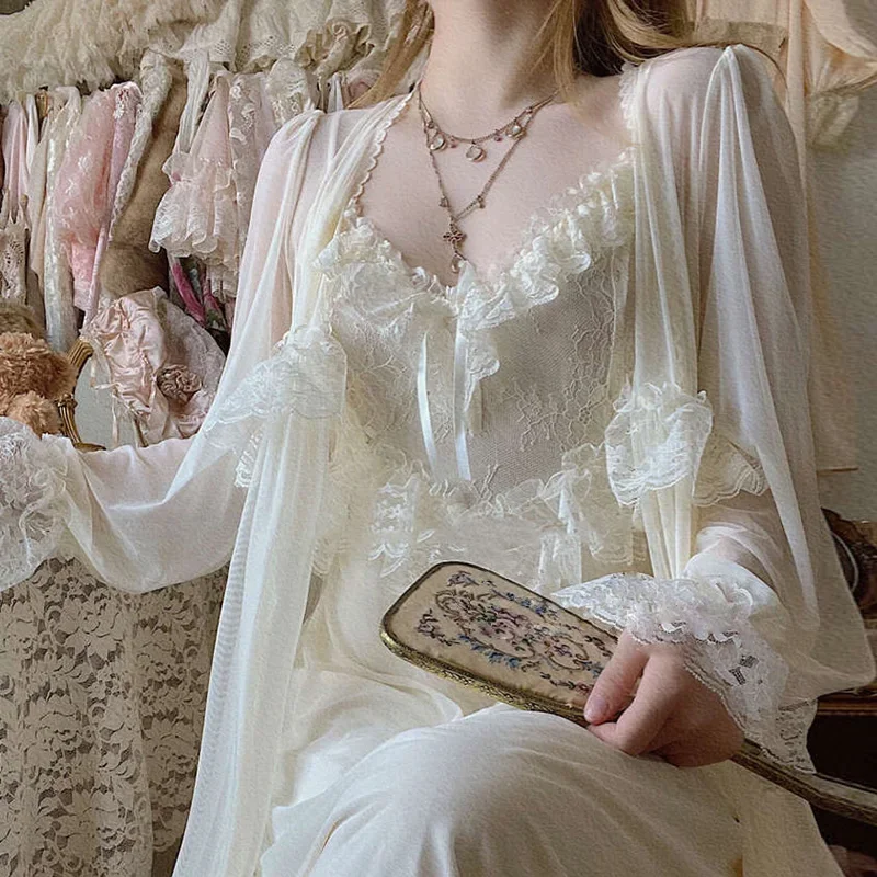 S126d4259d44c4bb0aa8aef37b12ce8f86.webp Vintage Lace Tulle Robe Set – Elegant Long Sleeve Nightdress & Sleepwear