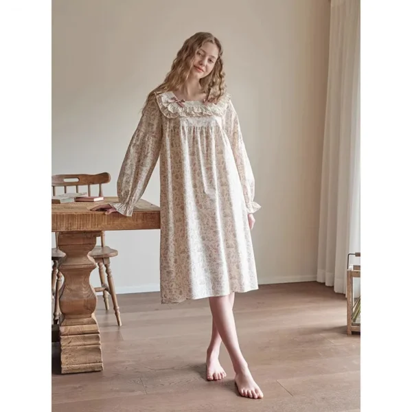 S21e8f2ac892b4751a2af6f91eed50704d.webp Vintage pink floral nightgown shown at full length