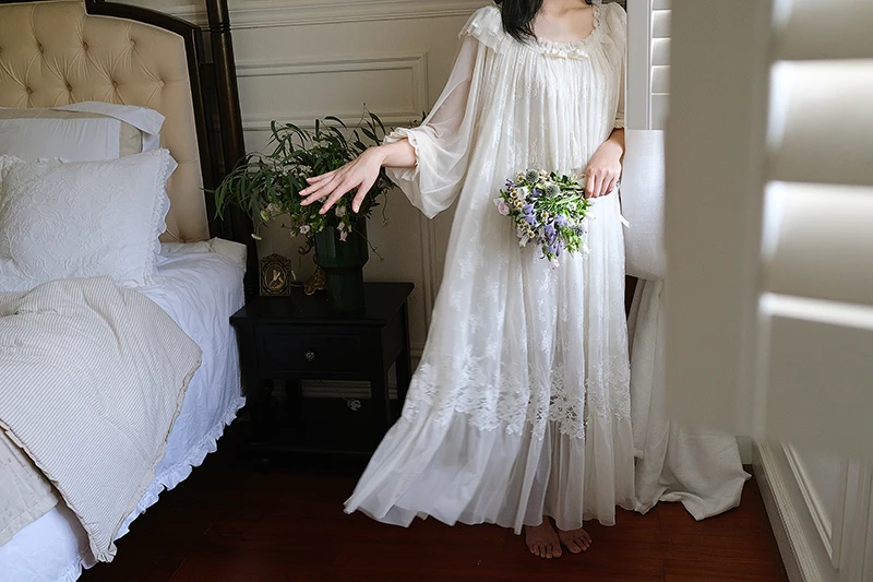 Vintage Victorian Lace Cotton Nightgown – Edwardian Long Sleeve Sleep Dress – detail view 3