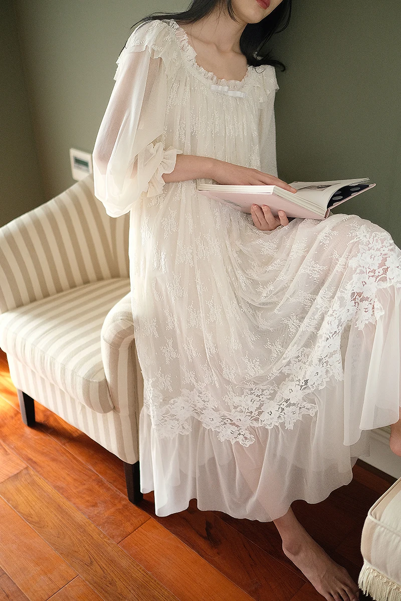 Vintage Victorian Lace Cotton Nightgown – Edwardian Long Sleeve Sleep Dress – detail view 9