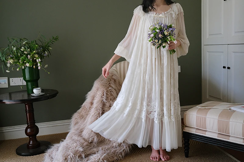 Vintage Victorian Lace Cotton Nightgown – Edwardian Long Sleeve Sleep Dress – detail view 10