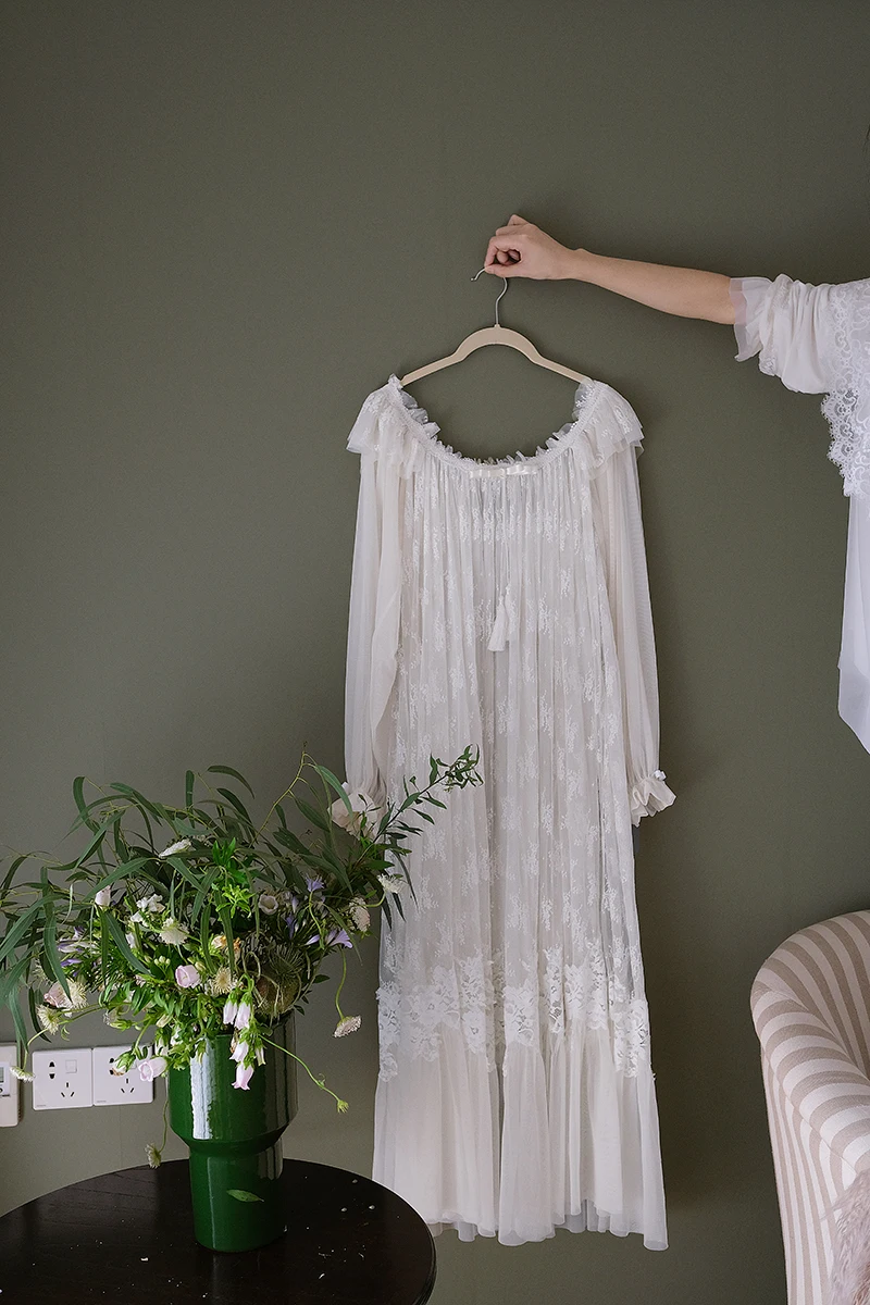 Vintage Victorian Lace Cotton Nightgown – Edwardian Long Sleeve Sleep Dress – detail view 13