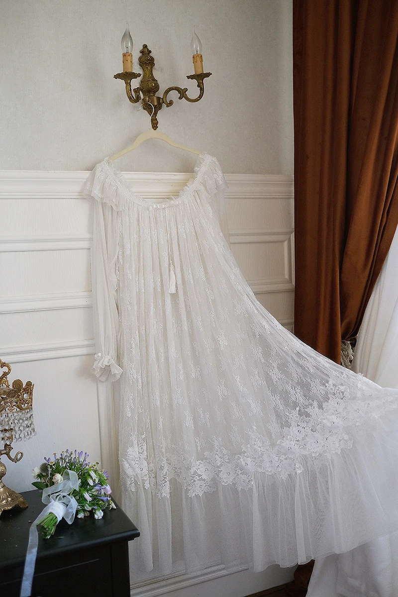 Vintage Victorian Lace Cotton Nightgown – Edwardian Long Sleeve Sleep Dress – detail view 22